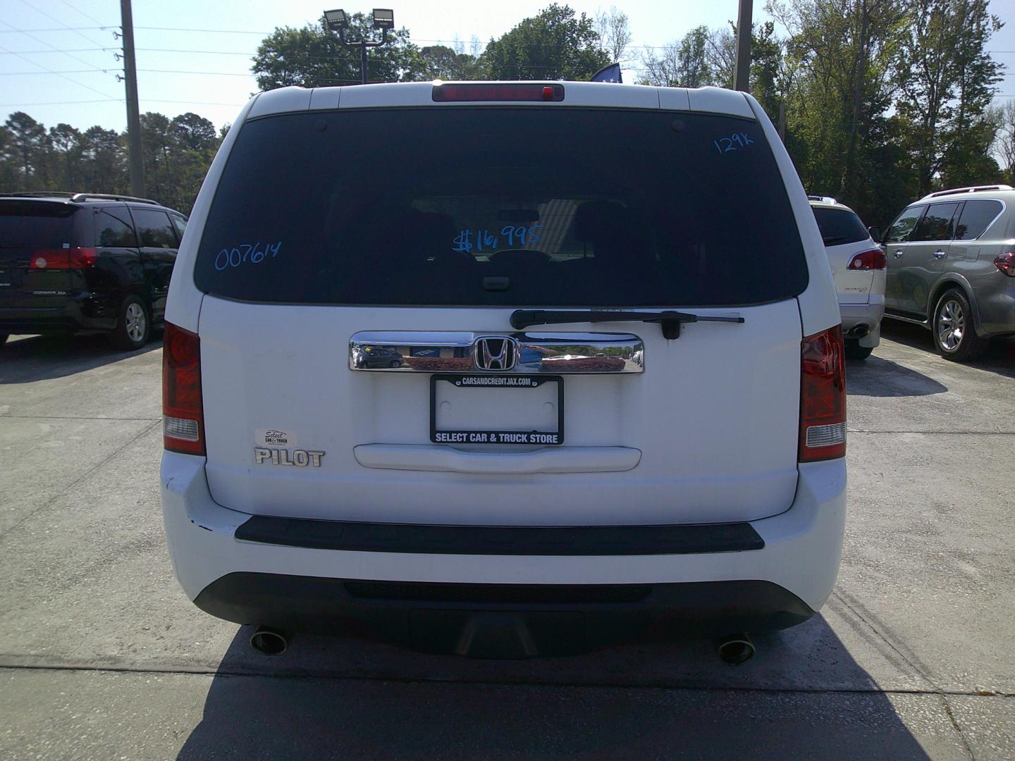 2015 WHITE HONDA PILOT EXL (5FNYF3H56FB) , located at 390 Hansen Avenue, Orange Park, FL, 32065, (904) 276-7933, 30.130497, -81.787529 - Photo#3